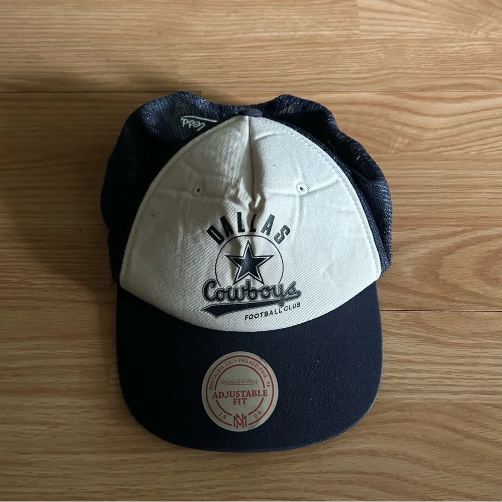 Mitchell & Ness Dallas Cowboys Vintage NFL Collection SnapBack Hat